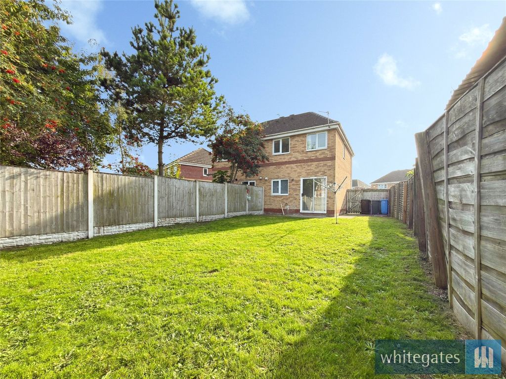 Property photo 2 of 18 Picture No. 12