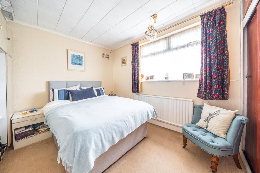 Property photo 3 of 17 Bedroom