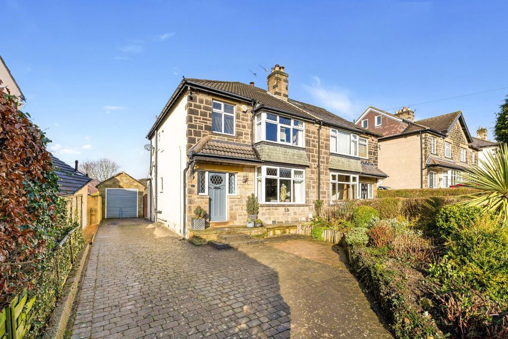 Property photo 1 of 31 103526_5 Layton Lane Rawdon-4_Enh.Jpg