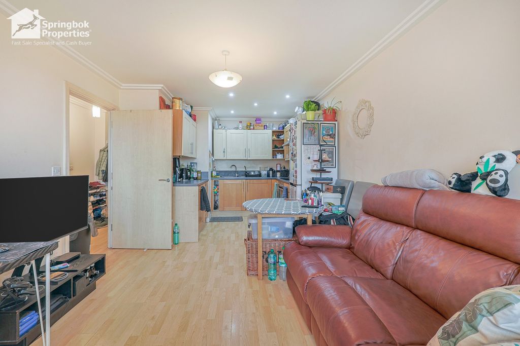 Property photo 2 of 13 1