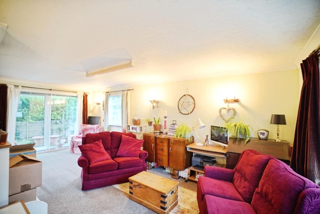 Property photo 2 of 23