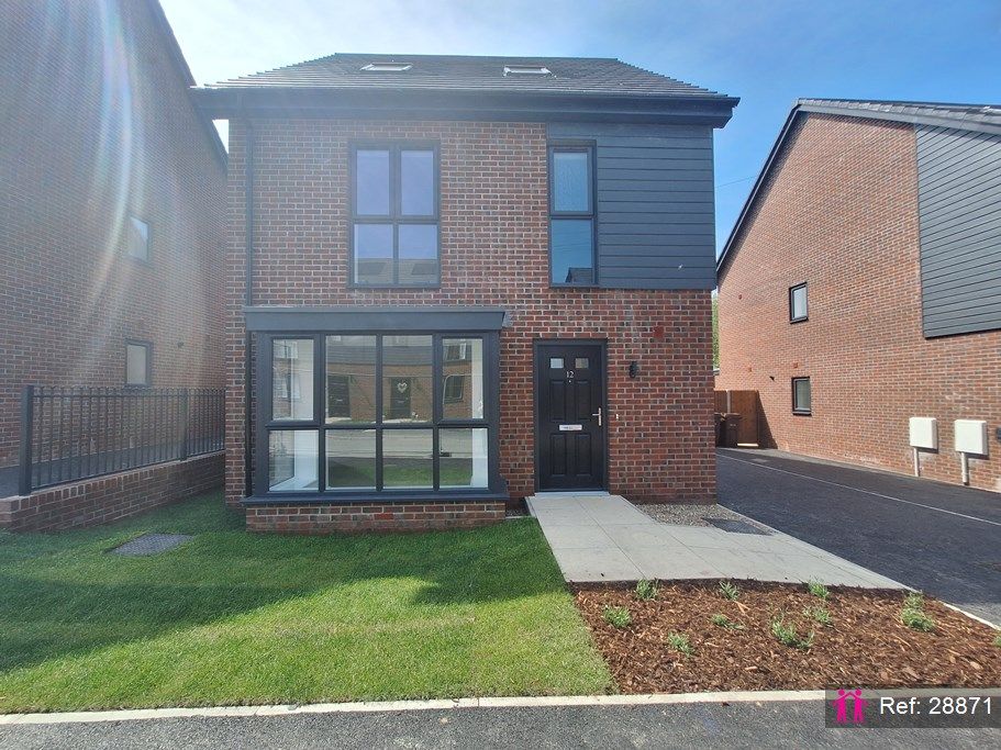 Property photo 1 of 11