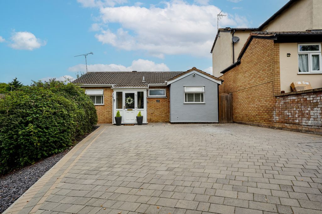 Property photo 1 of 16 Dsc03051