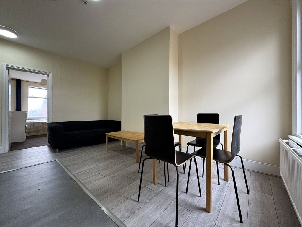 Property photo 2 of 11 Picture No. 07