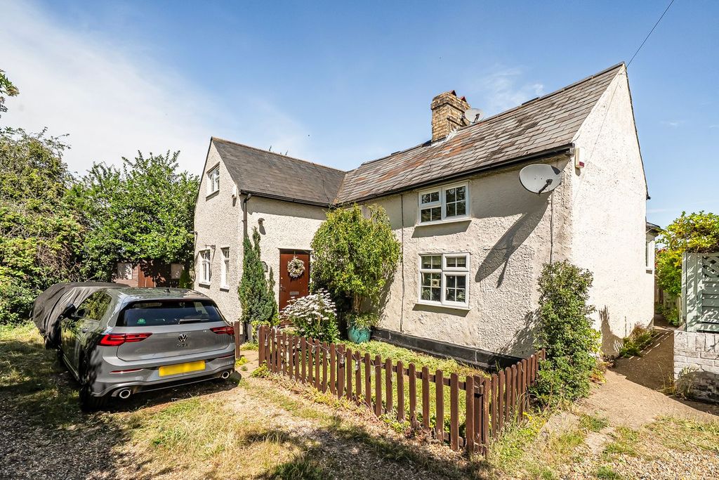 Property photo 1 of 28