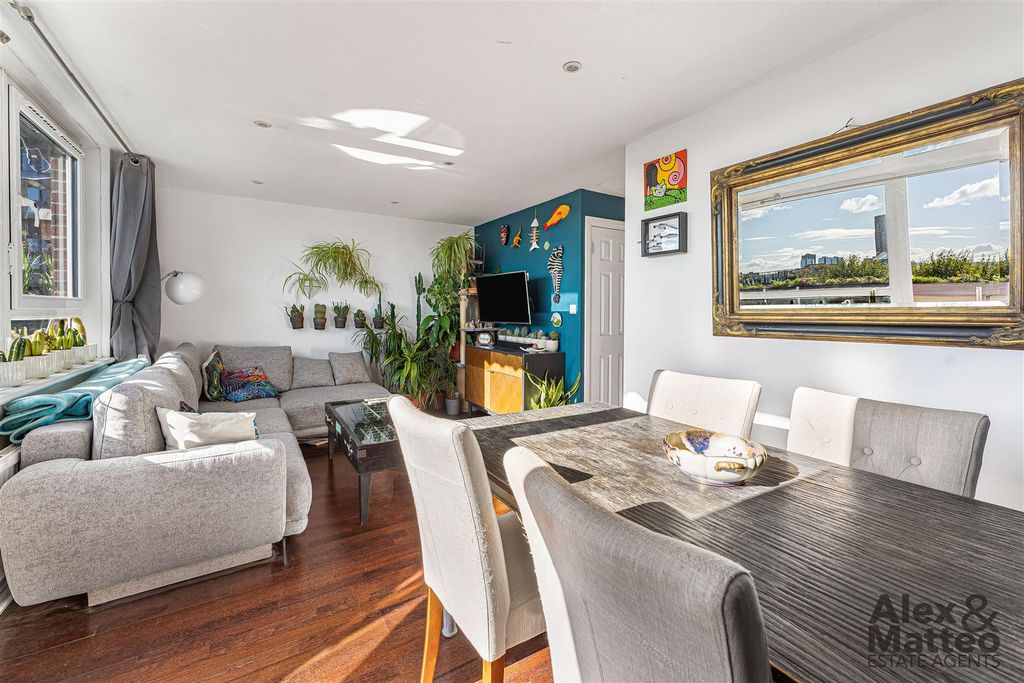 Property photo 1 of 11 Dsc06770.Jpg