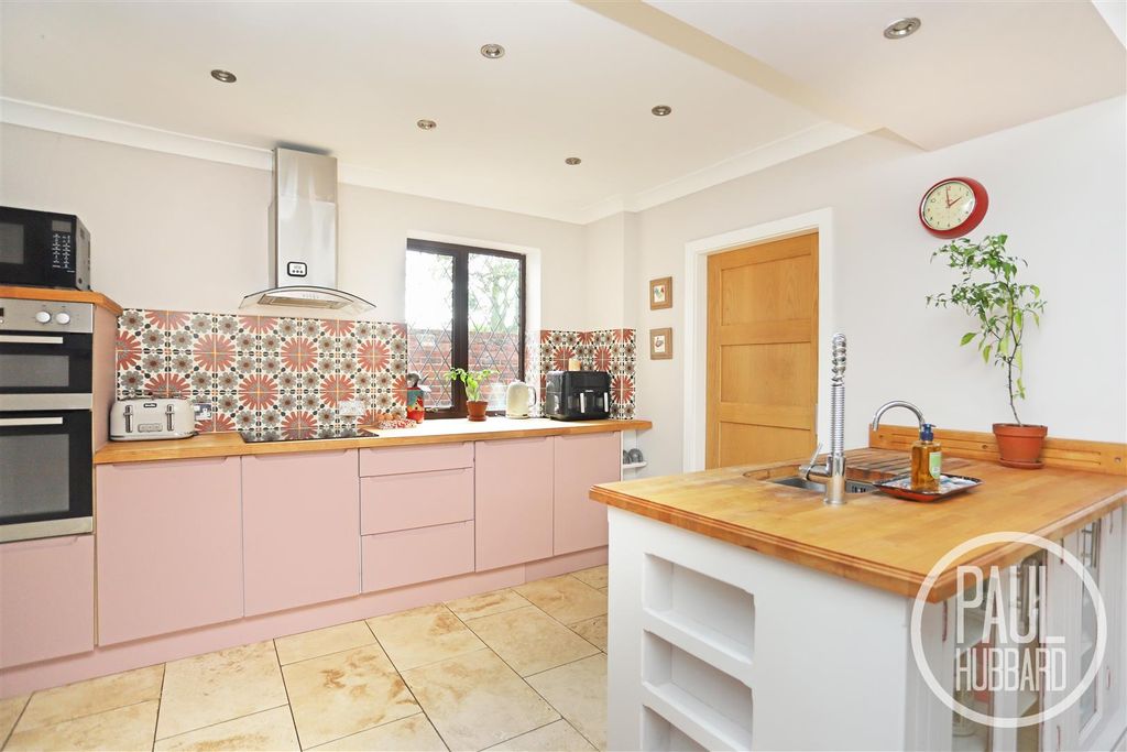 Property photo 2 of 23 Img_6320.Jpg