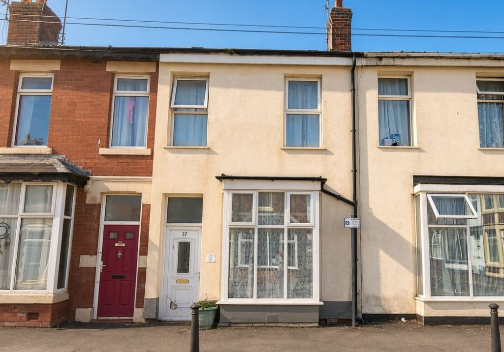 Property photo 1 of 1