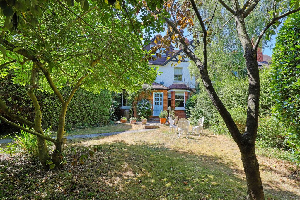 Property photo 1 of 24