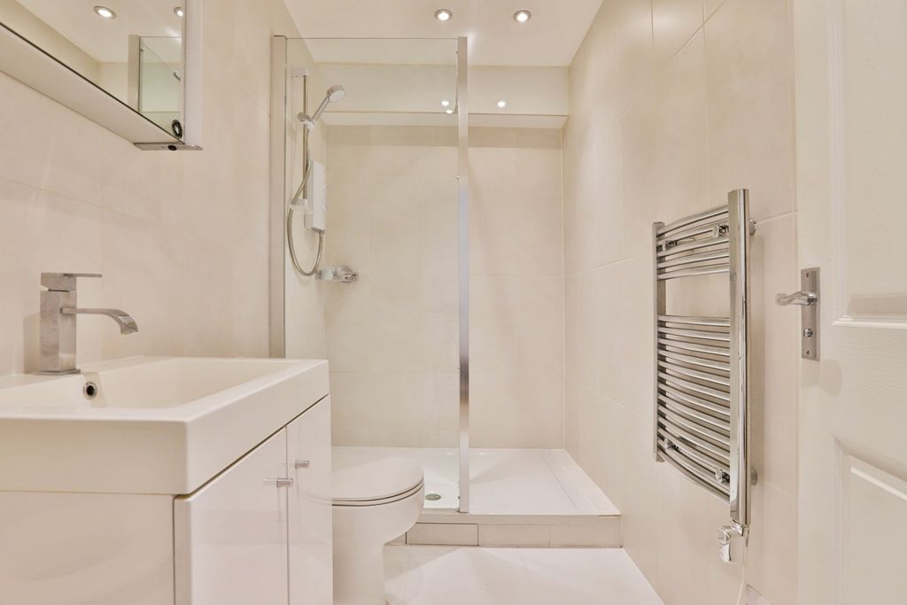 Property photo 3 of 20 Pbox-Img.Jpg