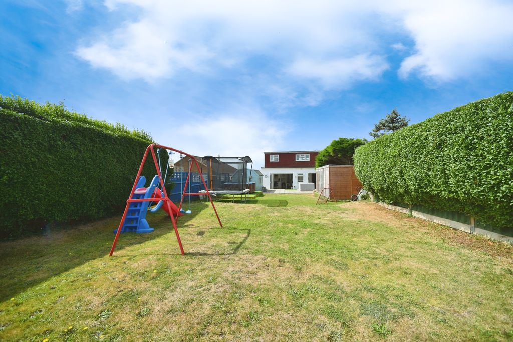Additional image 18 of 4 bed semi-detached bungalow for saleThe Promenade, Peacehaven BN10