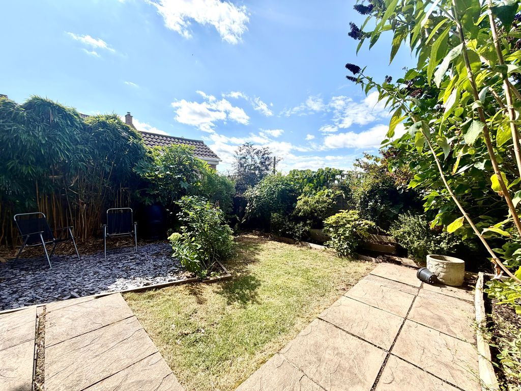 Property photo 2 of 16 Garden