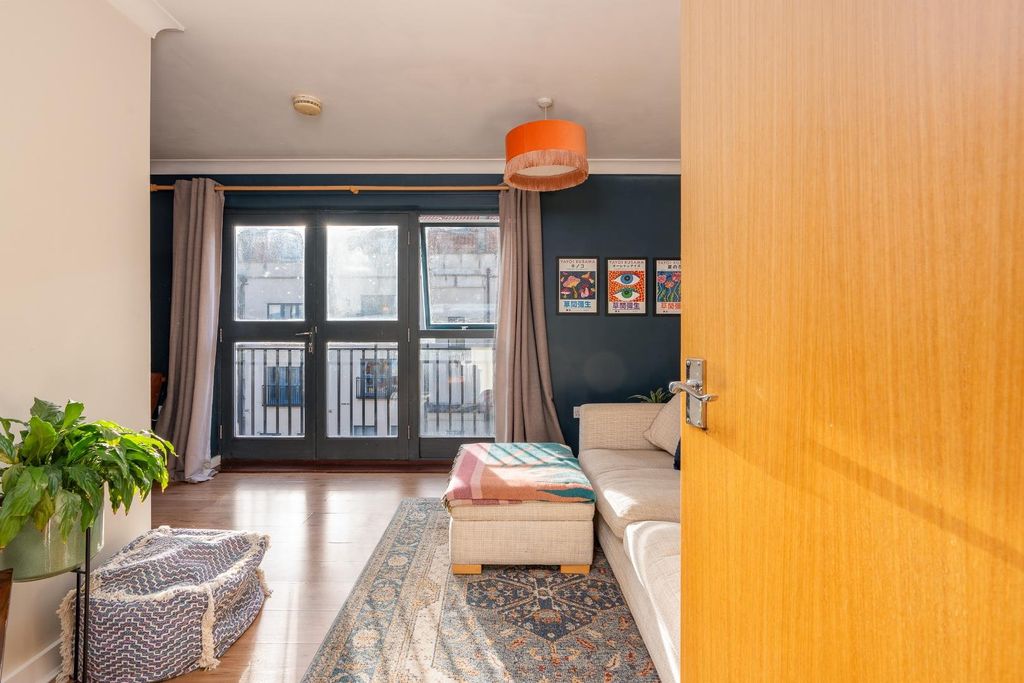 Property photo 1 of 27 Olh01067-Hdr-Edit.Jpg