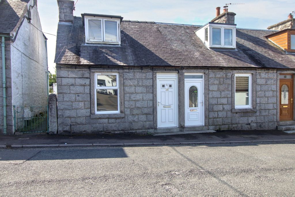 Property photo 3 of 16