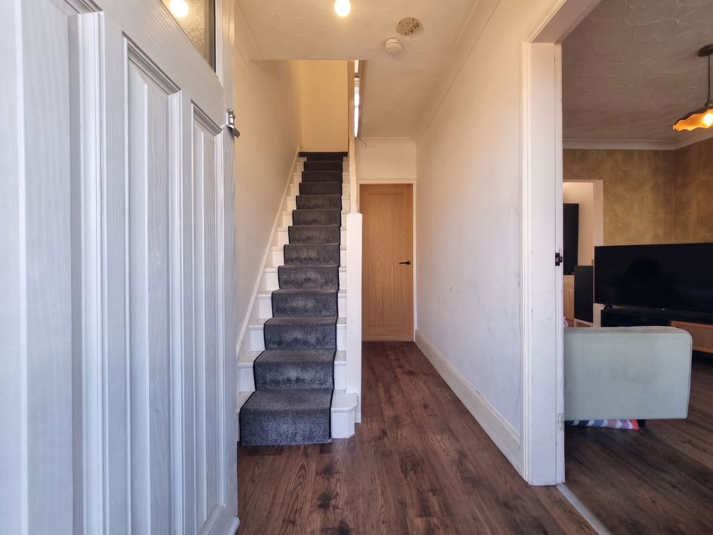 Property photo 2 of 13 Hallway