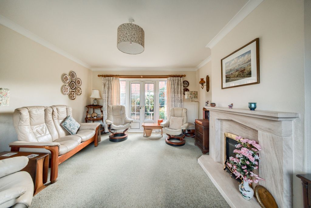 Property photo 2 of 20 Xt5A4006-Hdr(3)