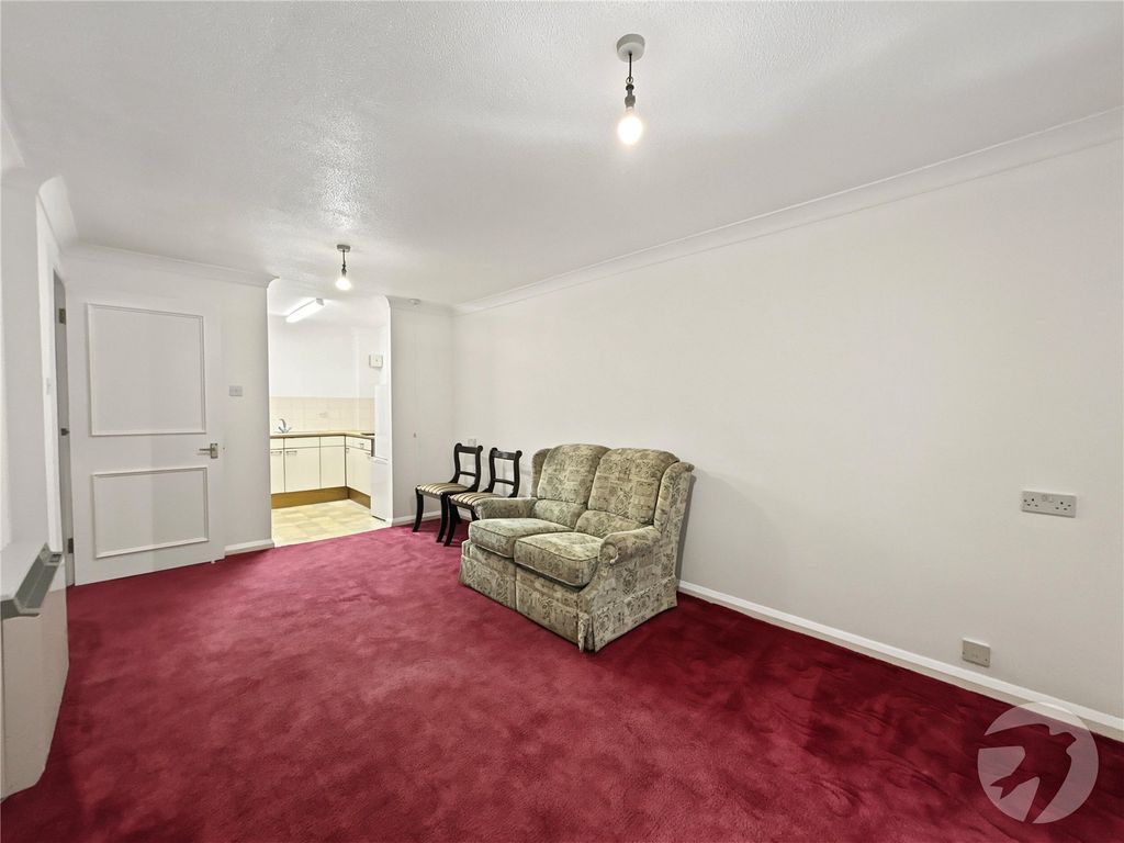 Property photo 3 of 15 Picture No. 02