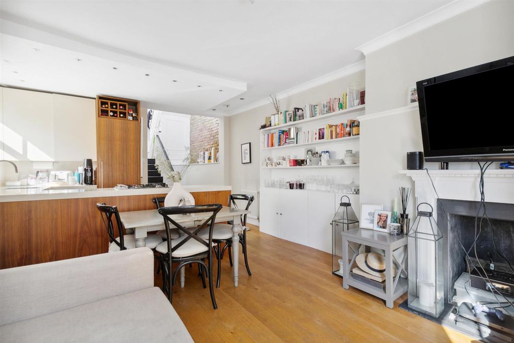 Property photo 2 of 13 Gowan Avenue 117-13.Jpg
