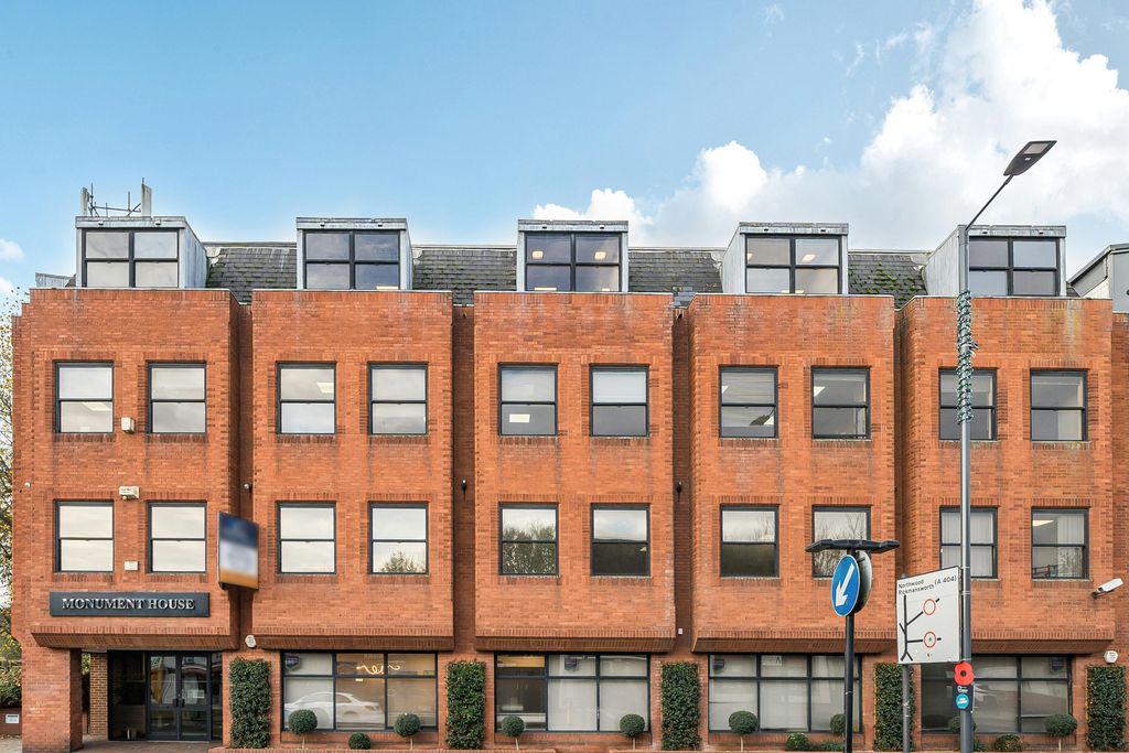 Property photo 2 of 12 13813109691471Bc47F59.Jpg