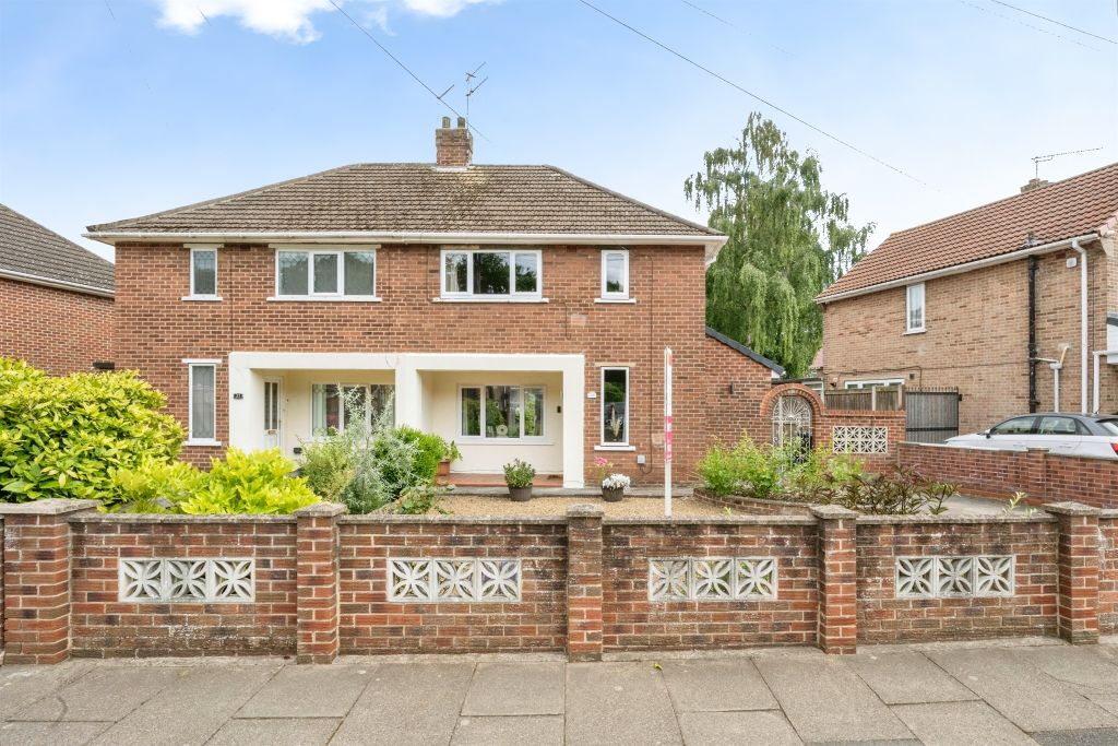 Property photo 1 of 18