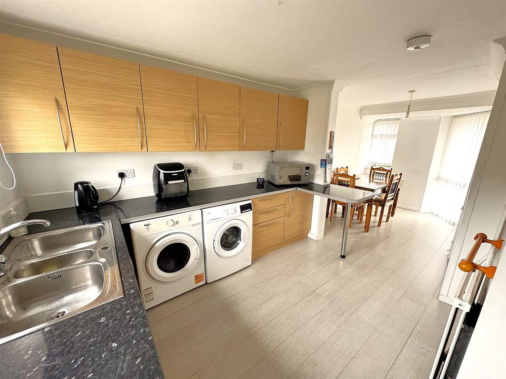 Property photo 2 of 30 Thumbnail_Img_8804.Jpg