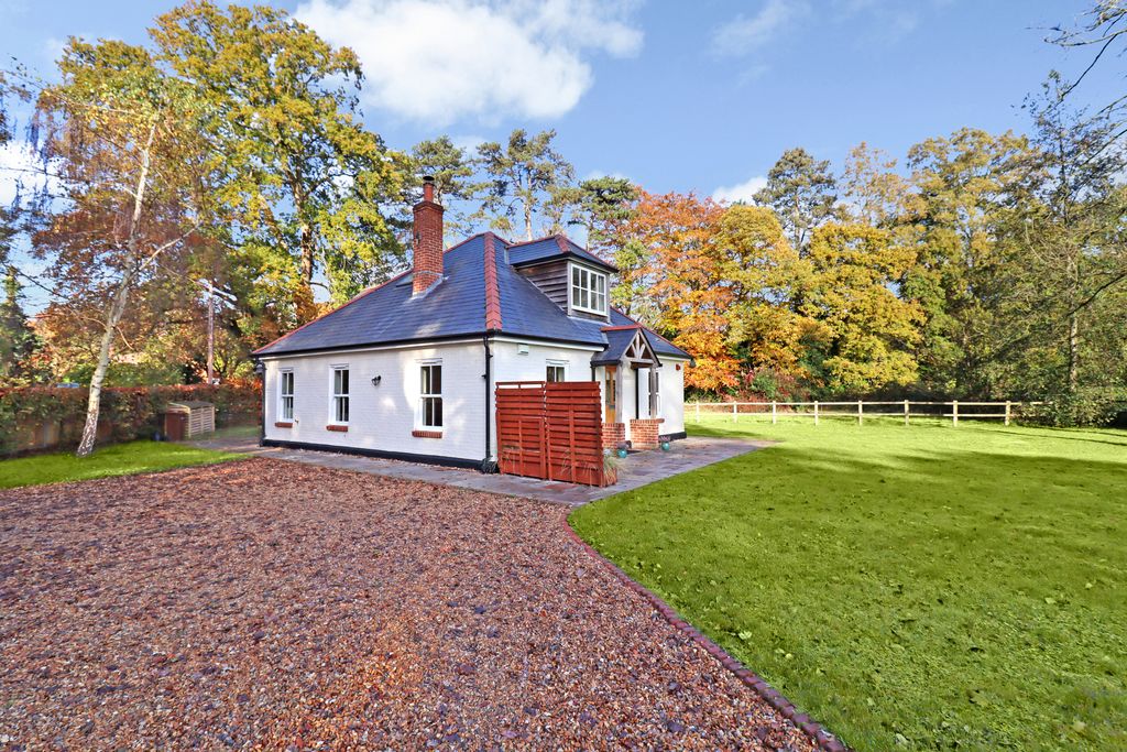 Property photo 1 of 20