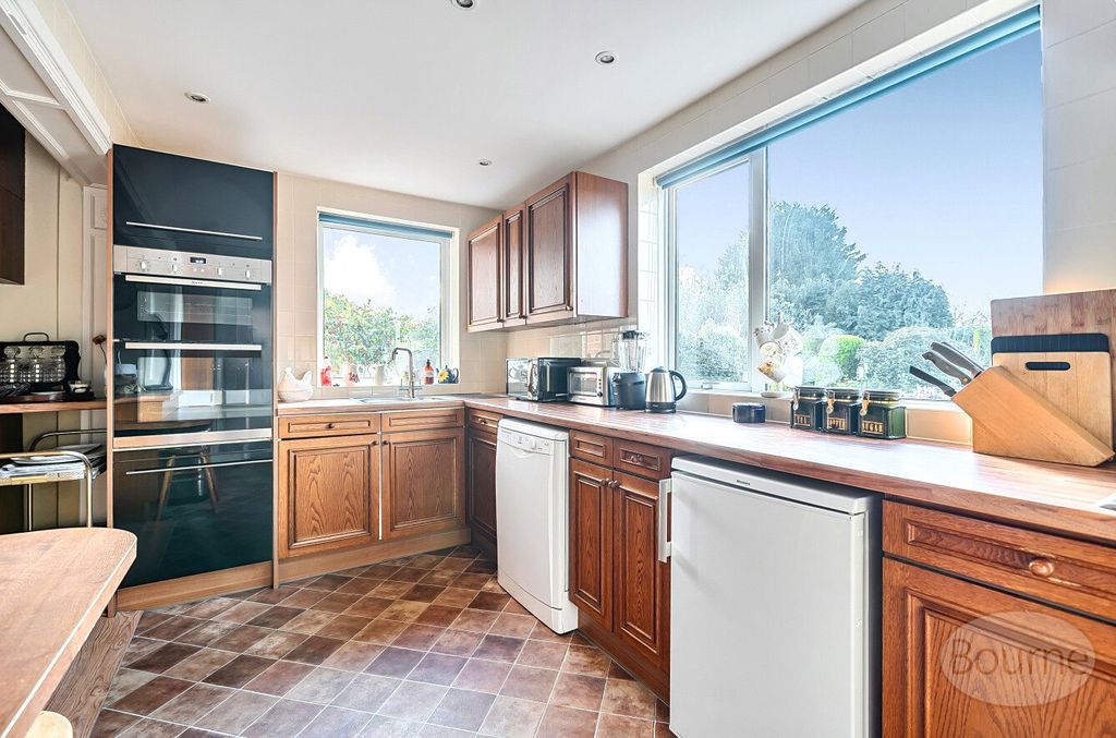 Additional image 19 of 4 bed detached house for saleThe Causeway, Petersfield, Hampshire GU31