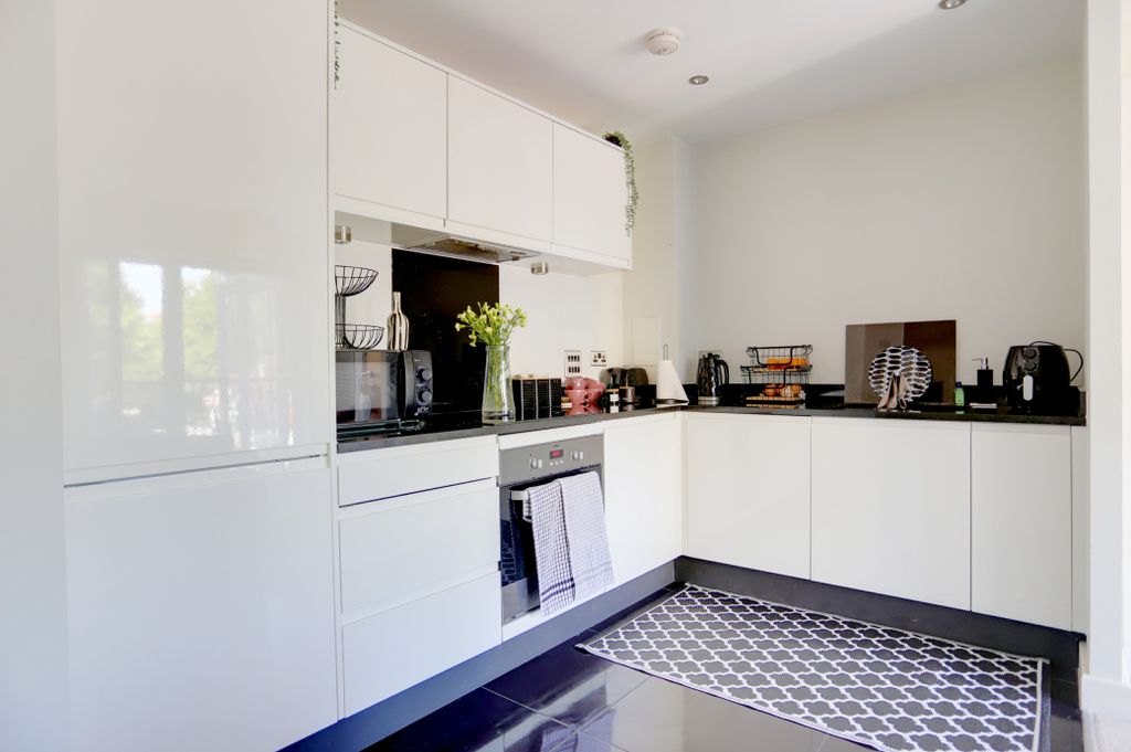 Property photo 3 of 7 Img_0353-Img_0355