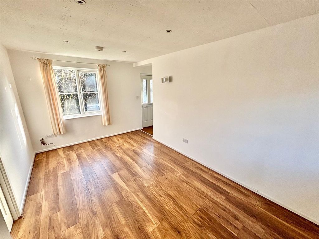 Property photo 2 of 18 21.Jpg