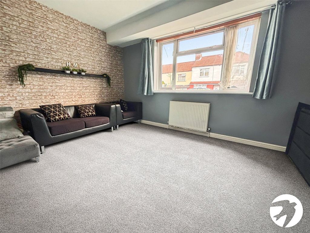 Property photo 2 of 8 Picture No. 03