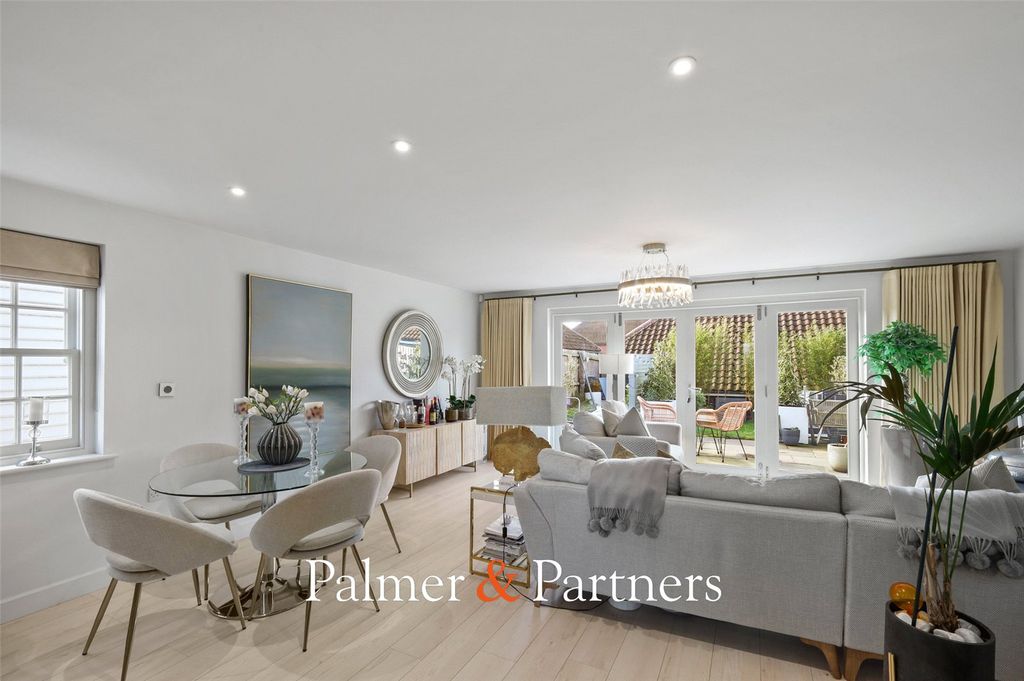 Property photo 2 of 26 Picture No. 06