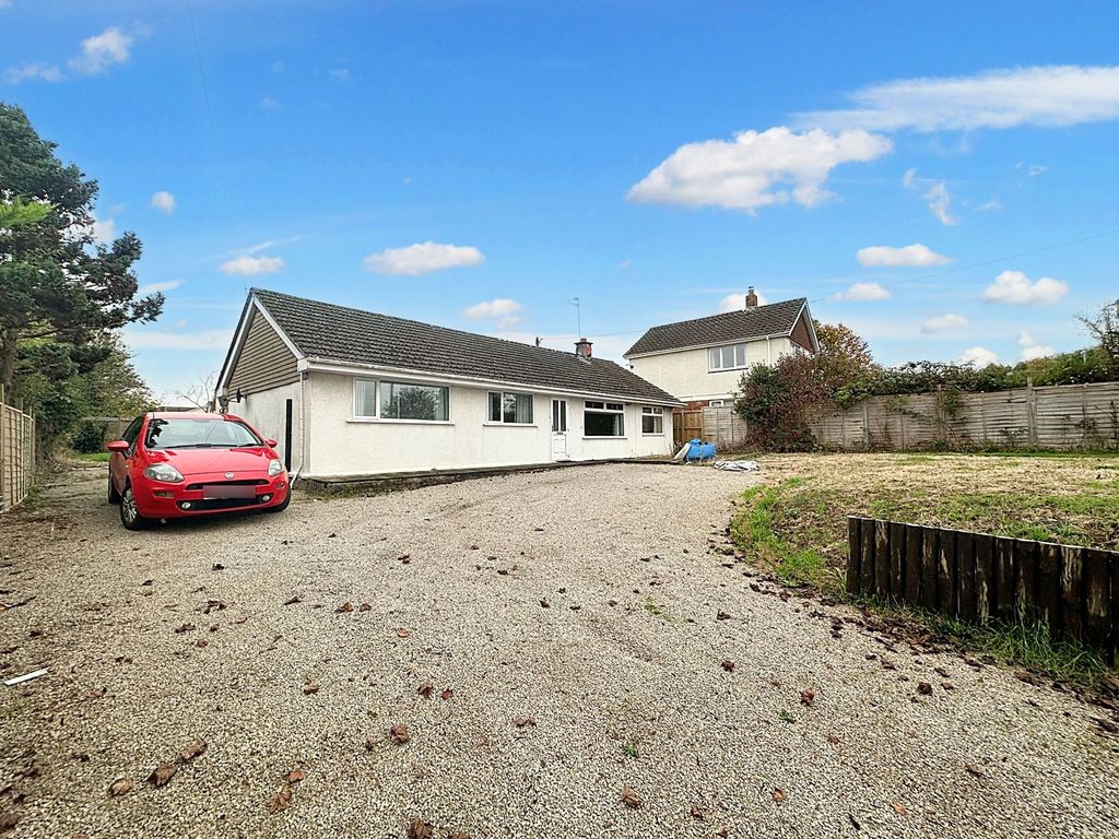 Property photo 1 of 21