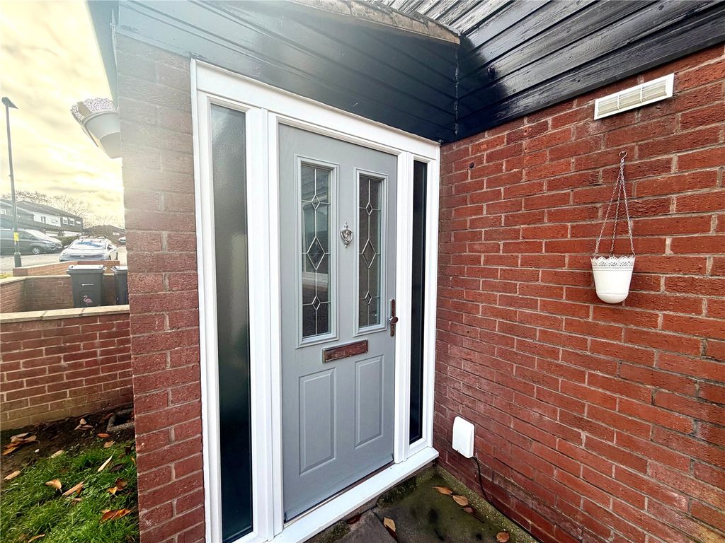 Property photo 2 of 18 Front