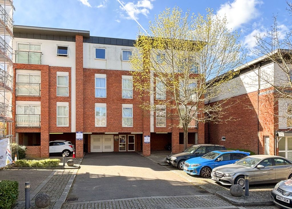 Property photo 2 of 13