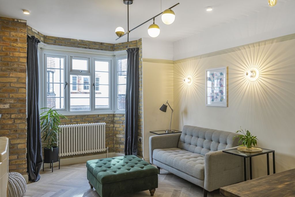 Property photo 2 of 18 903155 (2)