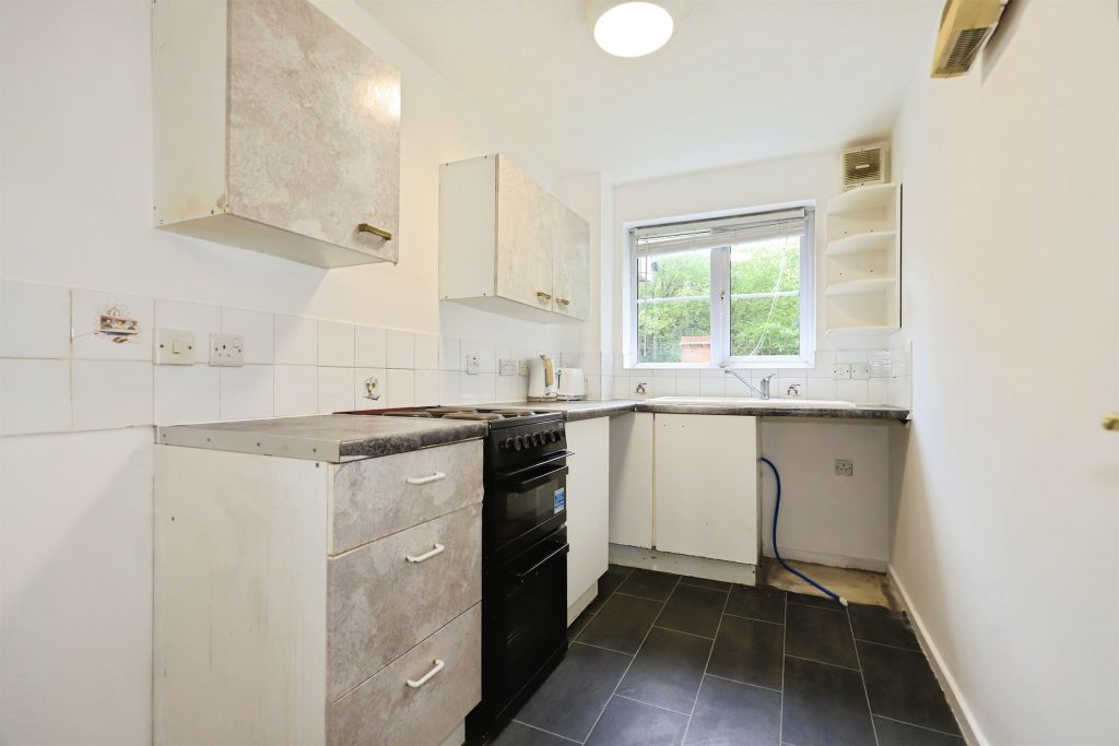 Additional image 6 of 2 bed flat for saleMorville Croft, Bilston WV14