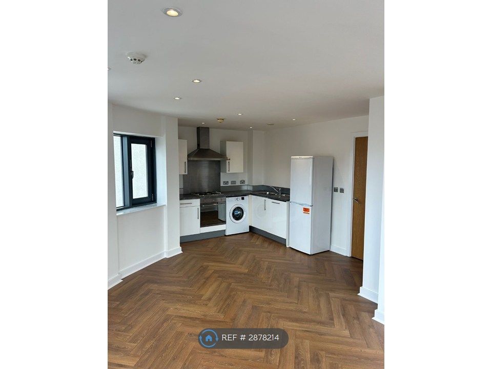 Property photo 2 of 8