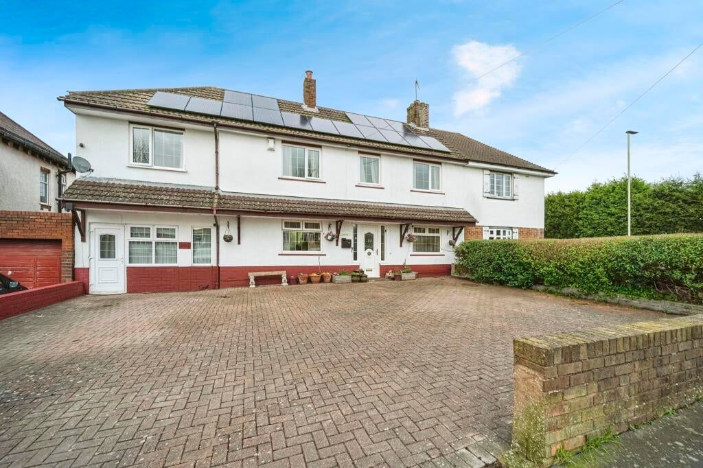 Property photo 1 of 17