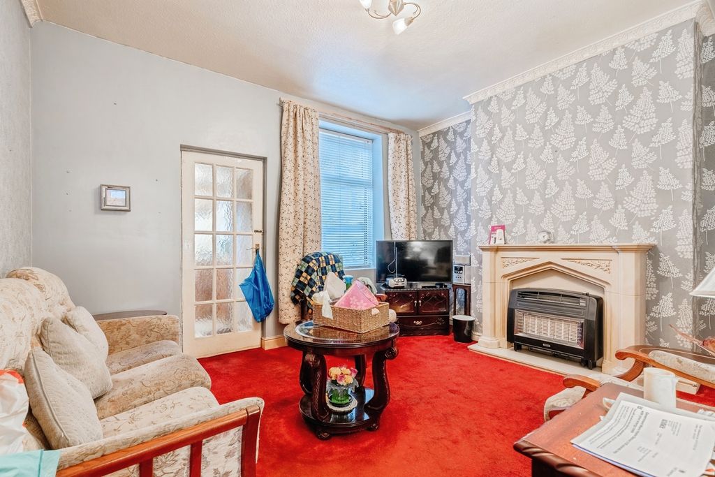 Property photo 2 of 13 Pbox-Img.Jpg