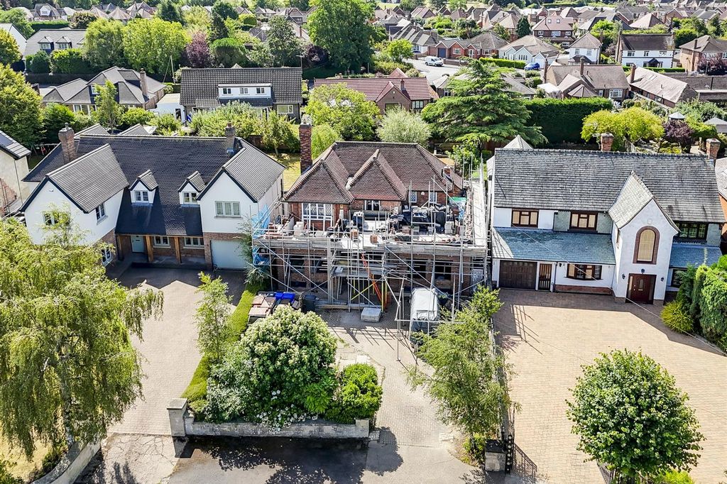 Property photo 1 of 31