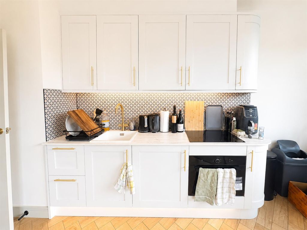 Property photo 3 of 5 Kitchen.Png