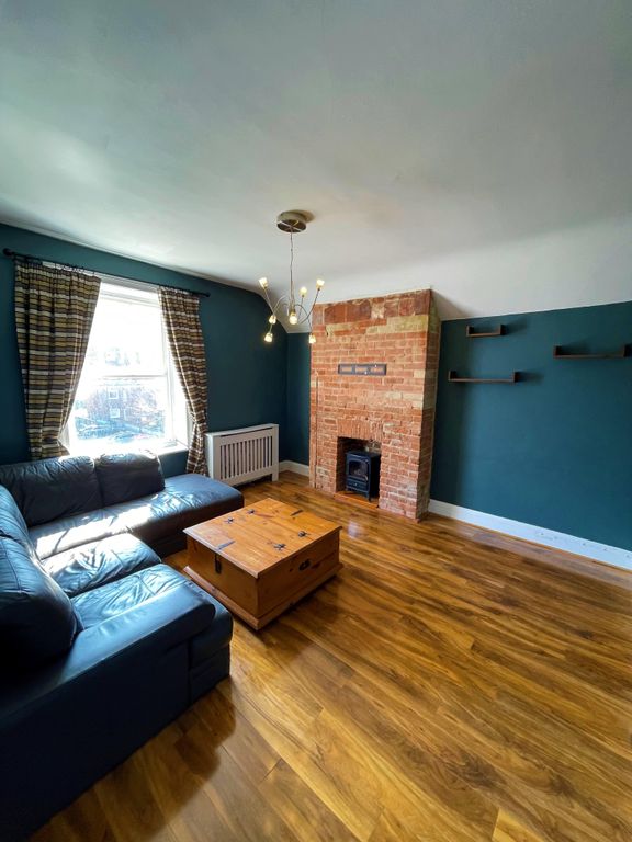 Property photo 3 of 7 Living Room