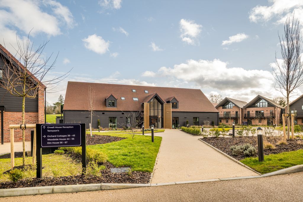 Property photo 2 of 11