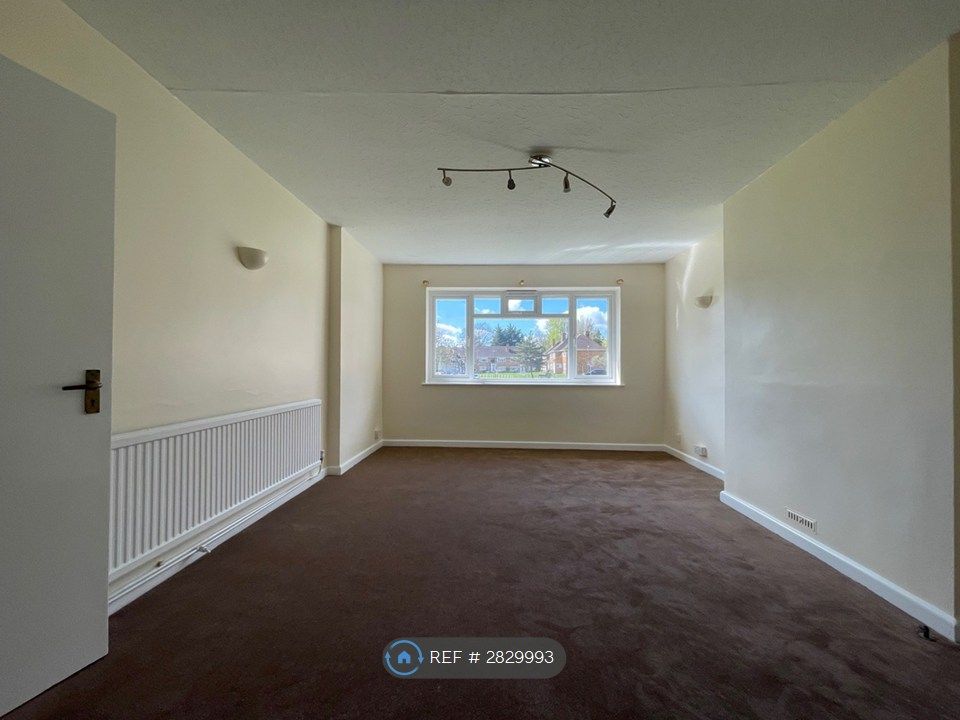 Property photo 2 of 9 Lounge