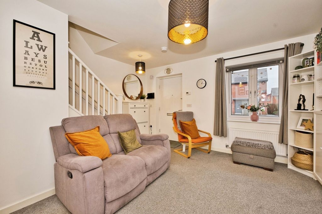 Property photo 2 of 16 Living Room