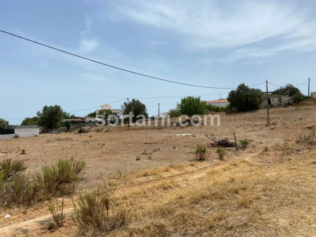 Property photo 1 of 2