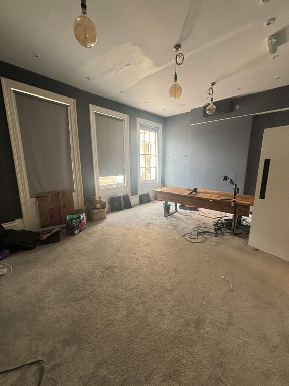 Property photo 3 of 10 Img_0483.Jpg