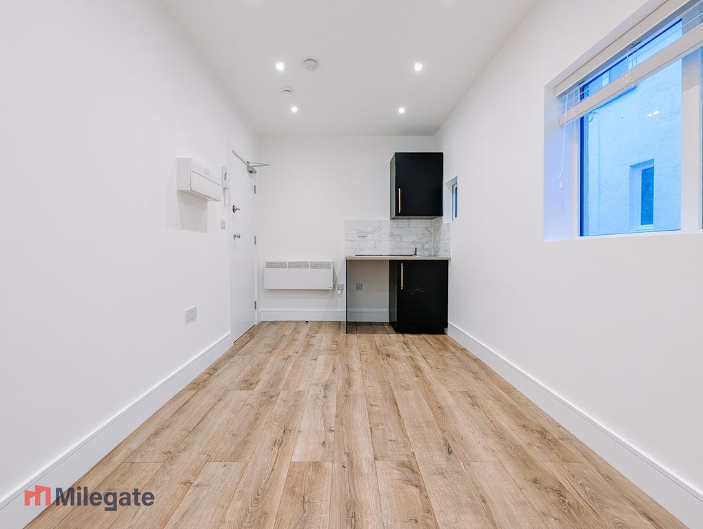 Property photo 2 of 7 Photo 2