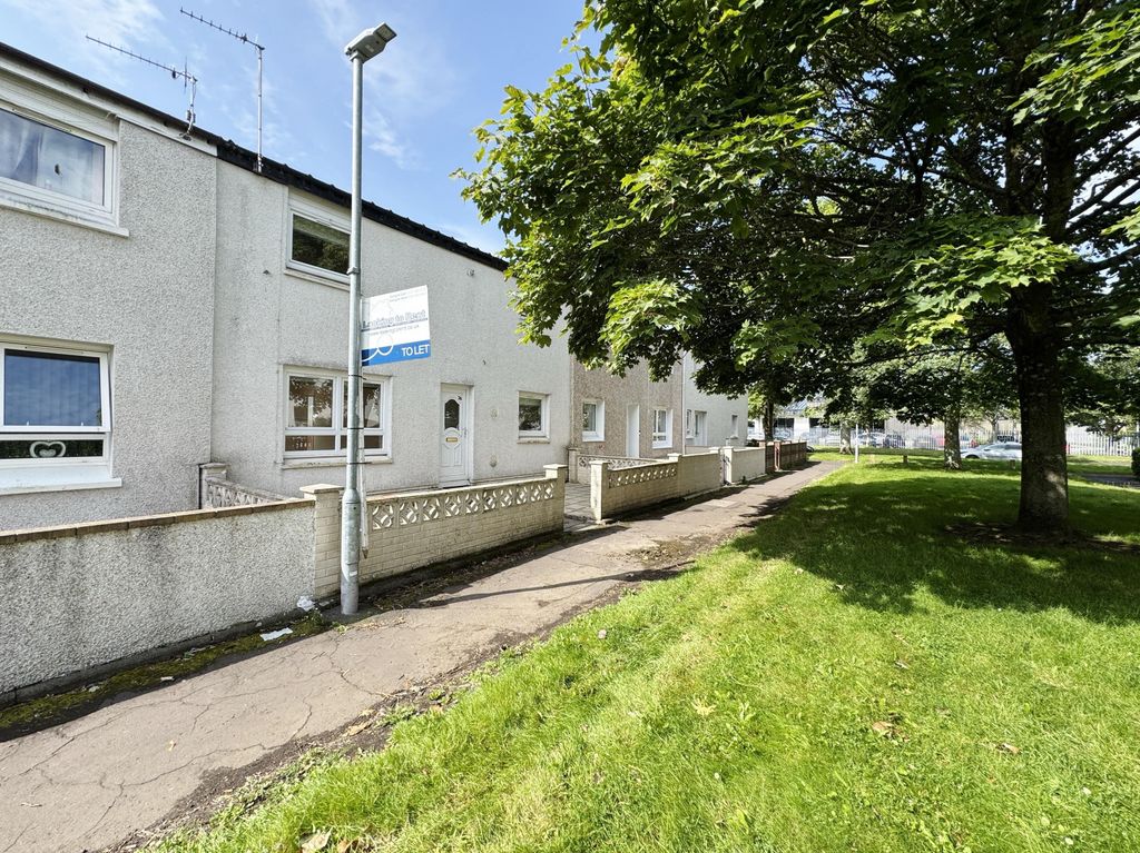Property photo 2 of 28