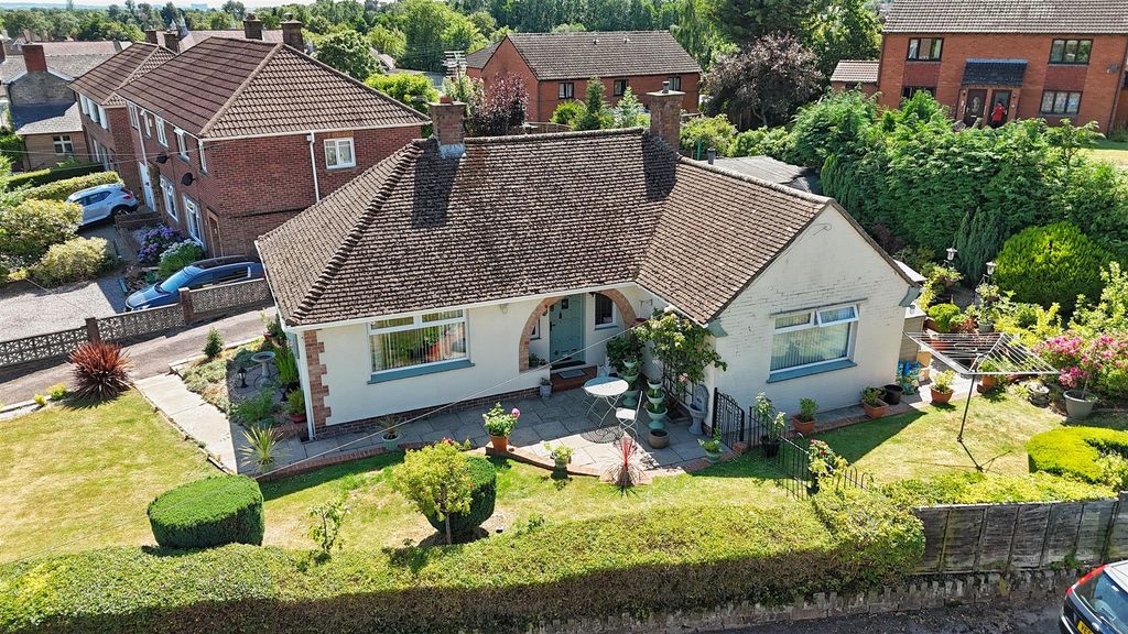 Property photo 1 of 21